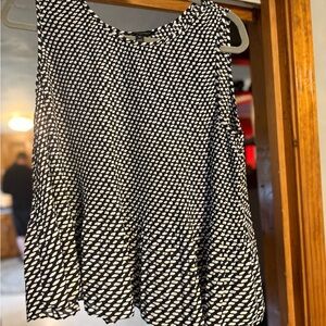 Banana Republic Monochrome Patterned Blouse